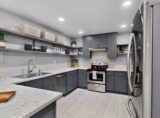 5528 Edie Pl NW, Albuquerque, NM 87114