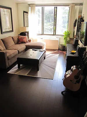 Rented by Newell and Assoc. | media 21