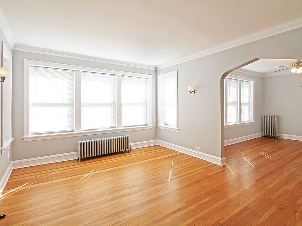 101111 S. Harvey Ave. and 237249 South Blvd. Apartment Rentals Oak