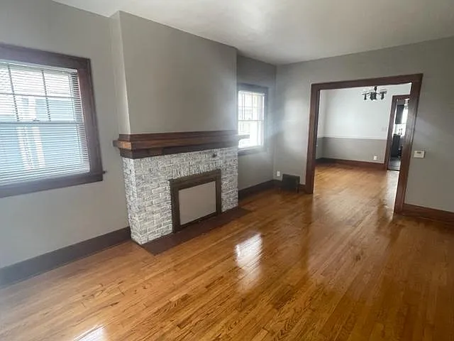 2950 Arlington Ave — Photo 8