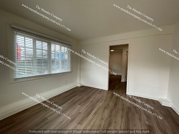 2nd image of 929 1/2 Hoover Ave