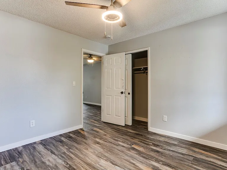 1140 Walnut Ave #22 — Photo 11
