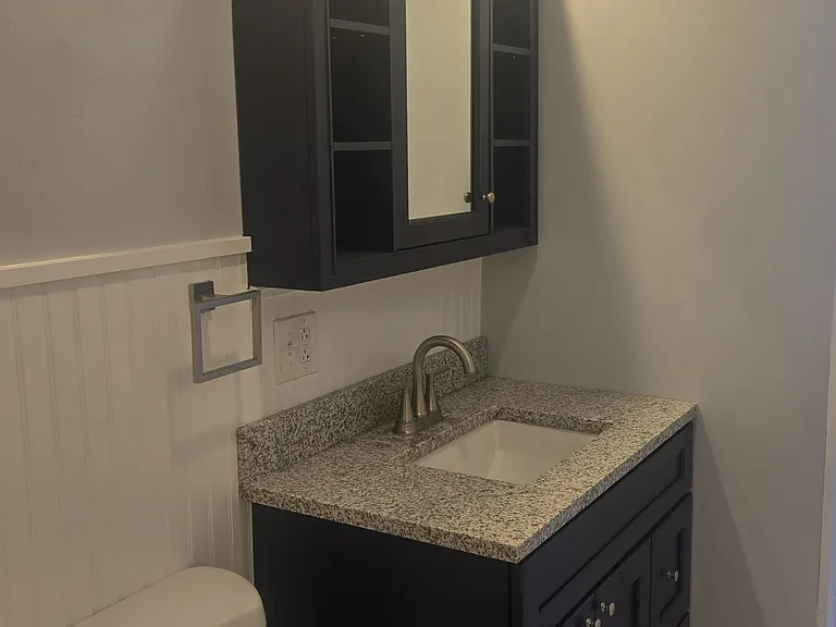 105 W Main St #2 — Photo 8
