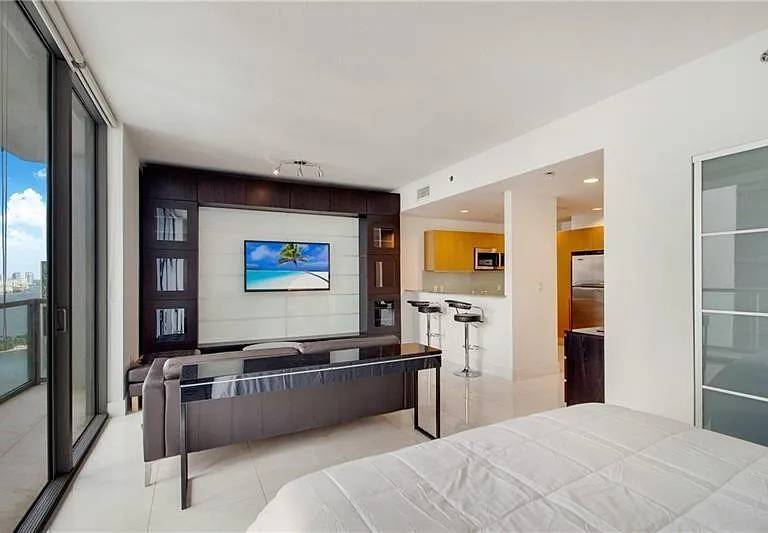 1050 Brickell Ave #3222 — Photo 7