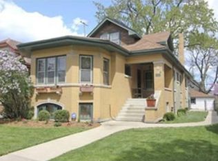 1206 N Ridgeland Ave, Oak Park, IL 60302