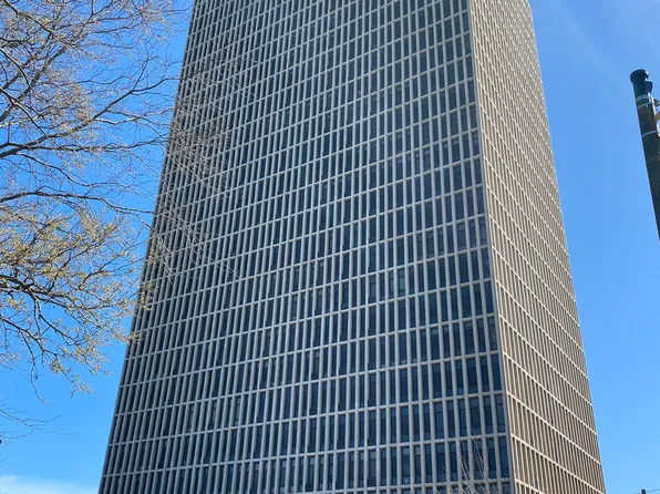 6700 S South Shore Dr APT 3J, Chicago, IL 60649