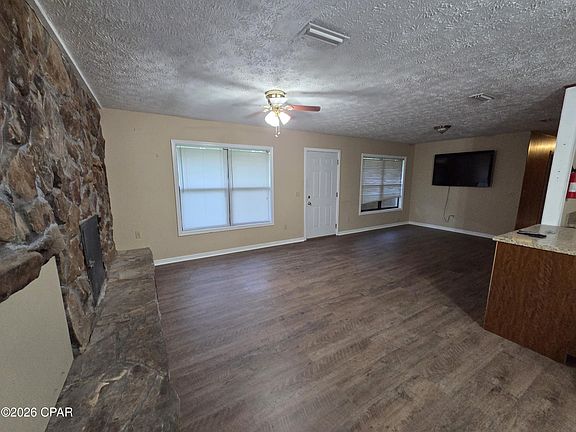 3rd image of 2724 Ben Ln