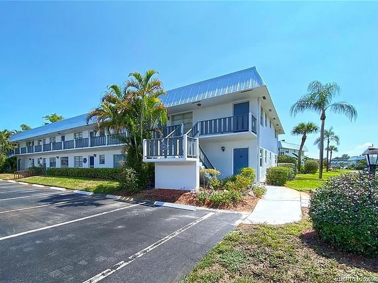 2929 SE Ocean Blvd #141-2 — Photo 1