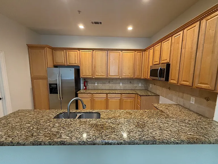 2316 Stutz Dr #B1 — Photo 5