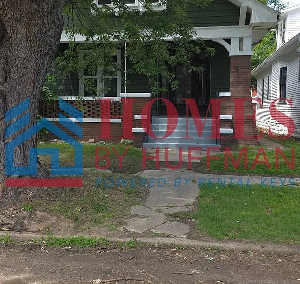 610 E Gum St — Photo 1
