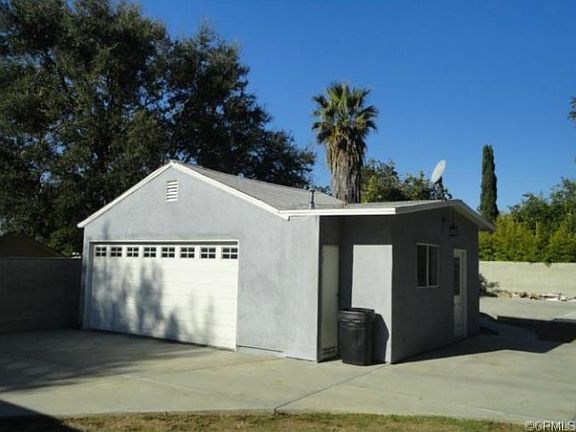 5th image of 2503 Olive Ave