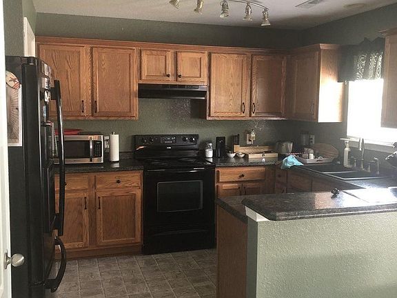 2nd image of 419 Foster Dr