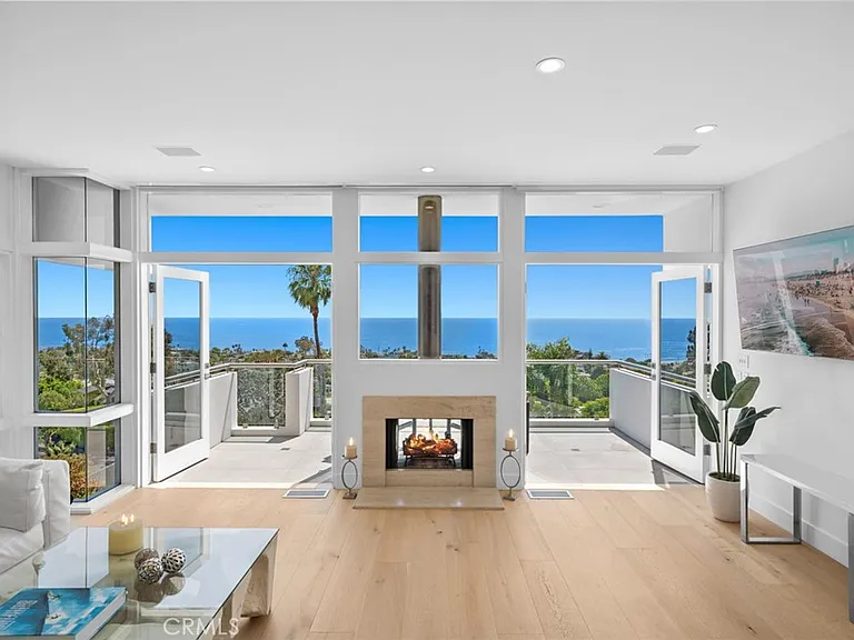 1061 Skyline Dr — Photo 11