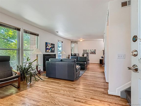 3rd image of 1045 Jasmine Street #1
