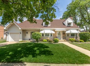 6033 N Overhill Ave, Chicago, IL
