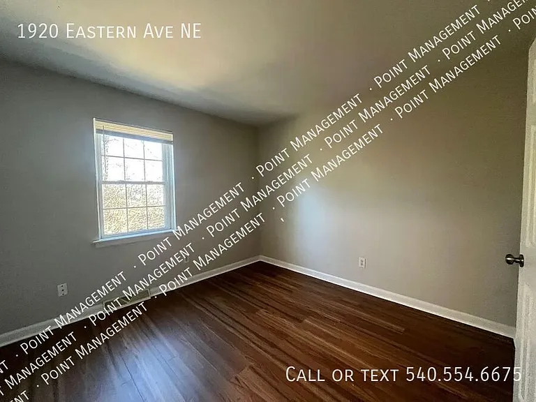 1920 Eastern Ave NE — Photo 7