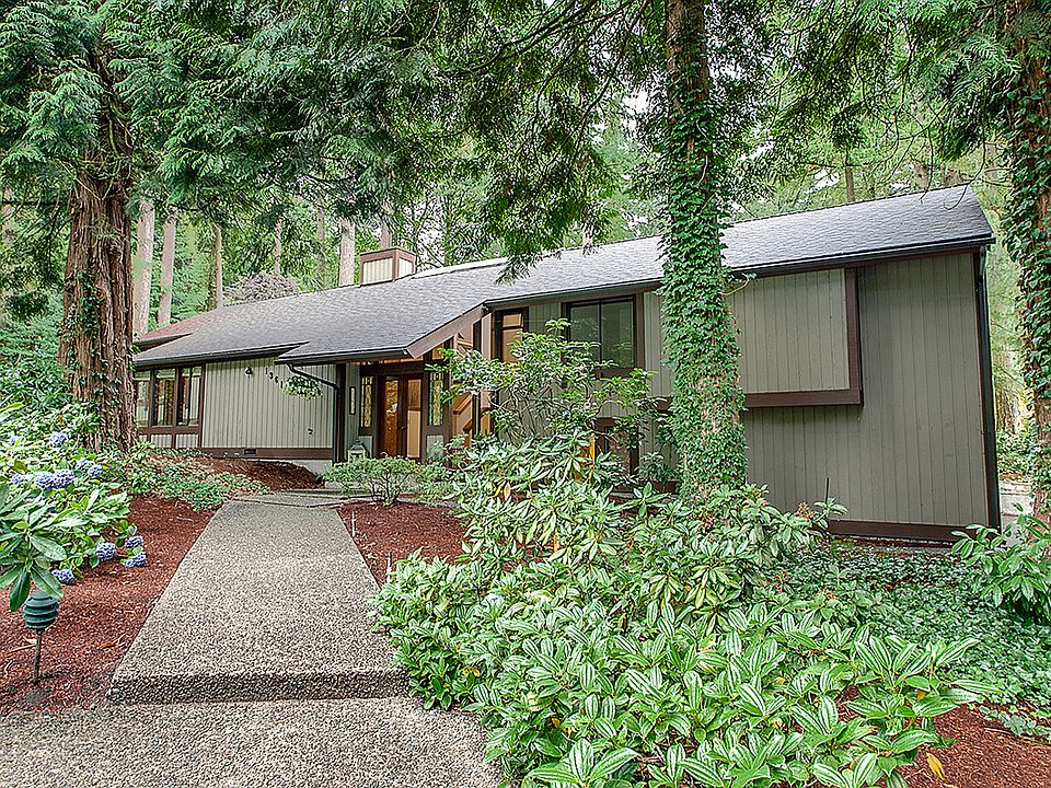 1st image of 13610 NE 48th Pl