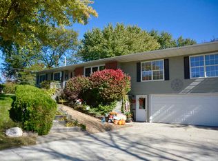 619 8th Ave SE, Oelwein, IA 50662