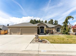 1604 Hannah Way, East Wenatchee, WA