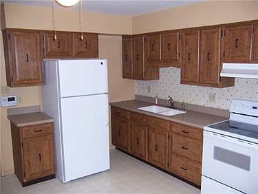 2nd image of 505 Leona St