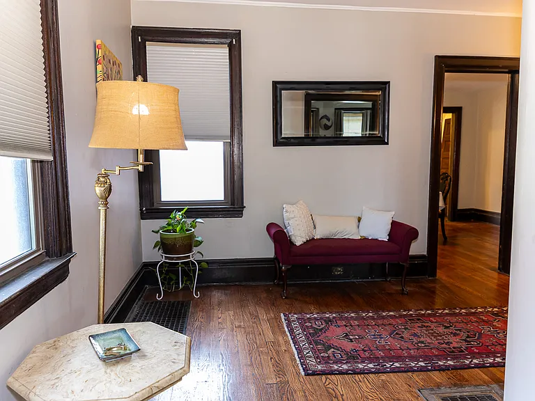262 W Grand Blvd — Photo 31