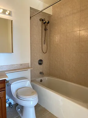 Rented by RELO REDAC INC. | media 14