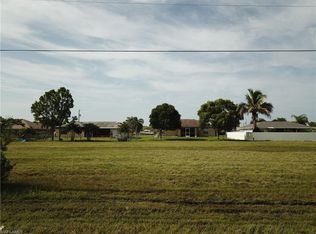 210 NW 14th Ter, Cape Coral, FL 33993