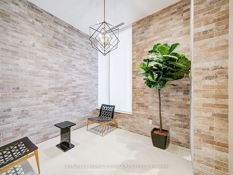 212 King William St #703 — Photo 5