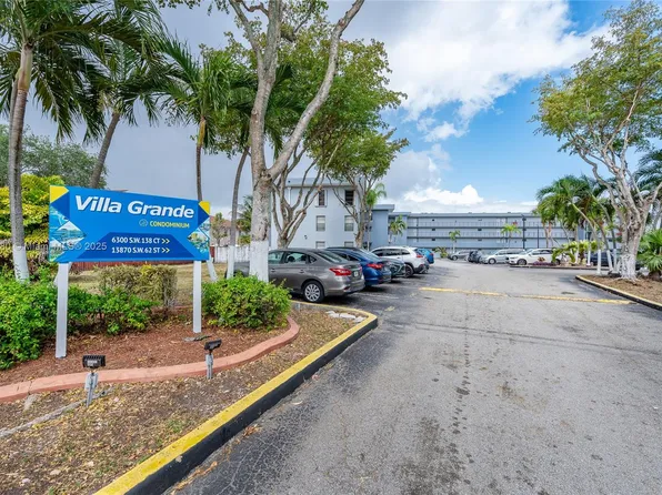 13870 SW 62nd St APT 204, Miami, FL 33183