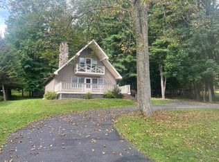 16998 Treasure Lake Rd, Du Bois, PA 15801