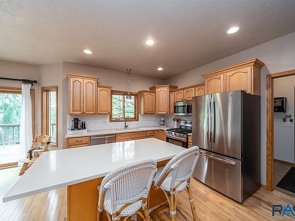 3rd image of 1005 W Sterling Oak Dr