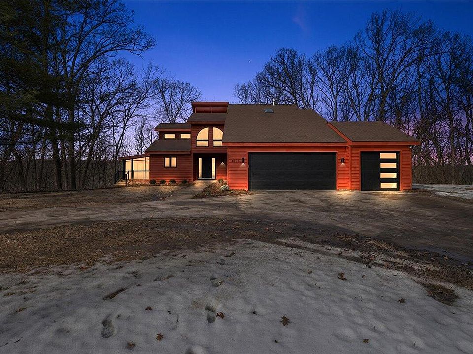 1st image of 4875 Quail Run Dr NE