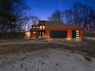 4875 Quail Run Dr NE, Grand Rapids, MI 49525