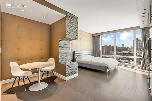 Rented by Sotheby's International Realty | media 17