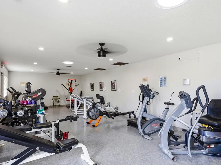 205 Tangerine Ct — Photo 8