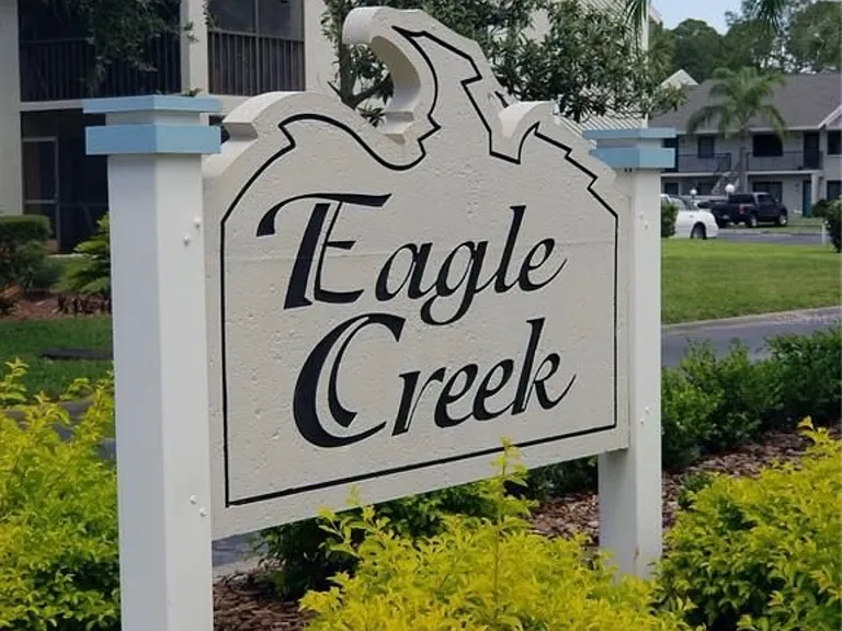 Entrance to the Eagle Creek Community
