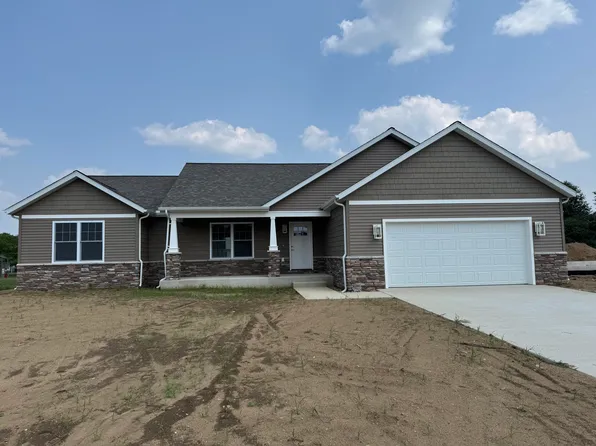 2421 Darah St, Niles, MI 49120