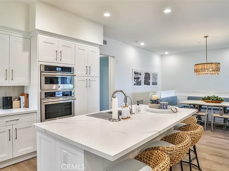 3319 Doheny Way — Photo 16