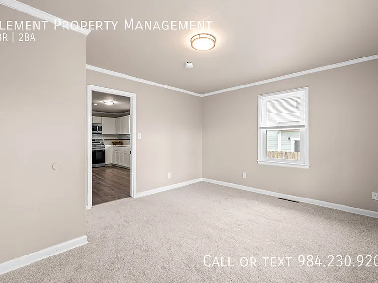 401 Moline St — Photo 11