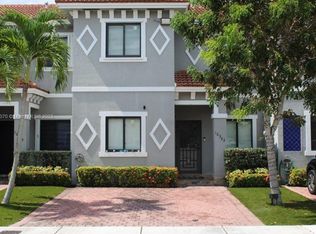 16383 SW 44th Ter, Miami, FL 33185