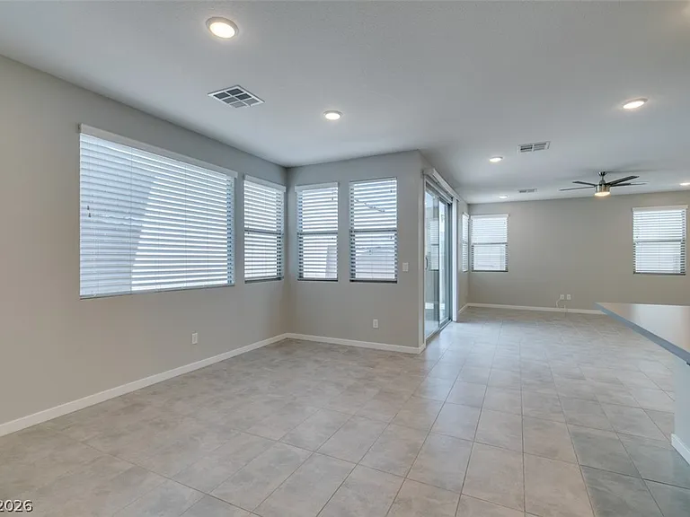 520 Founders Creek Ave — Photo 16