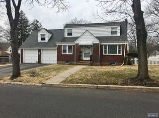 54 Union St, Emerson, NJ 07630