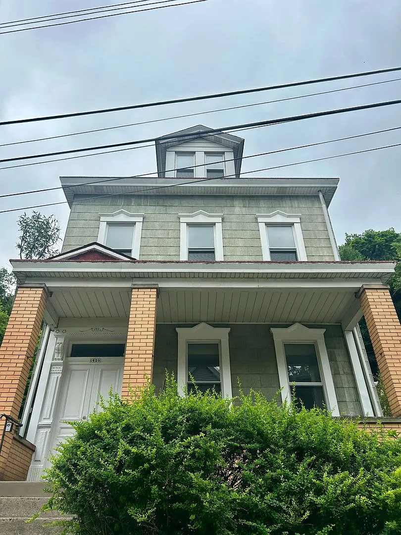 1620 High St photo 1