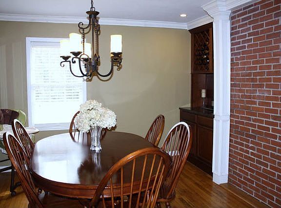 5th image of 2414 Castleridge Ct