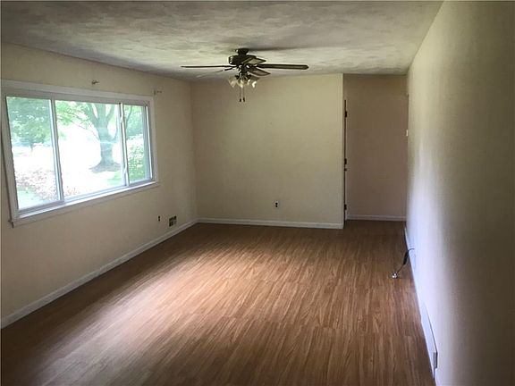 3rd image of 110 McLain Dr