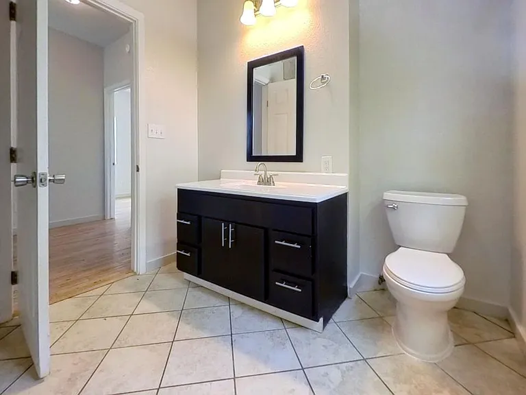 209 Jackman St — Photo 13