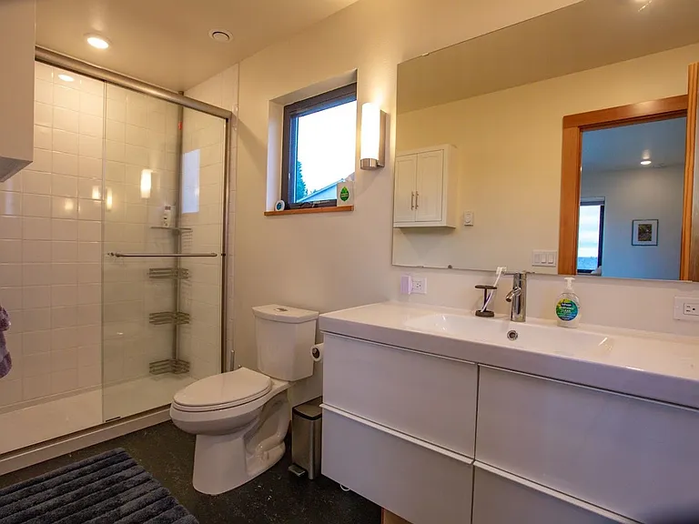 4896 Harbor Hills Dr — Photo 12