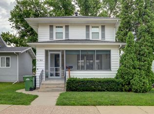 515 Melrose Ct, Clinton, IA 52732