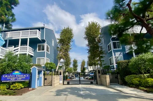 The Grand Terrace Apartments Photo 1