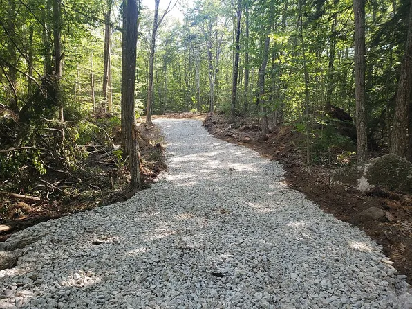 677 County Rd, Bradford, NH 03221